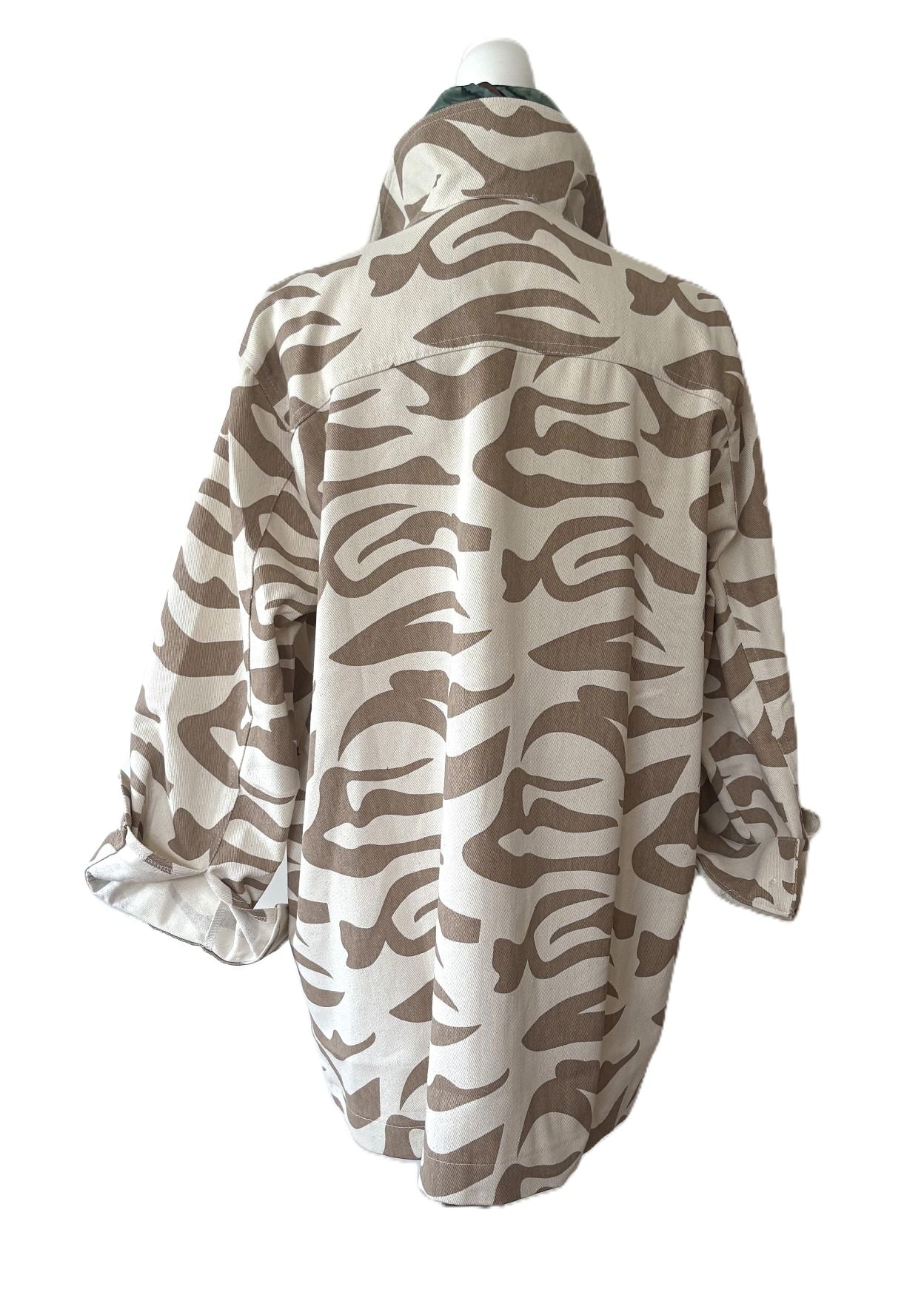 Jacket, Short Classic Top In Leopard. So Chic.