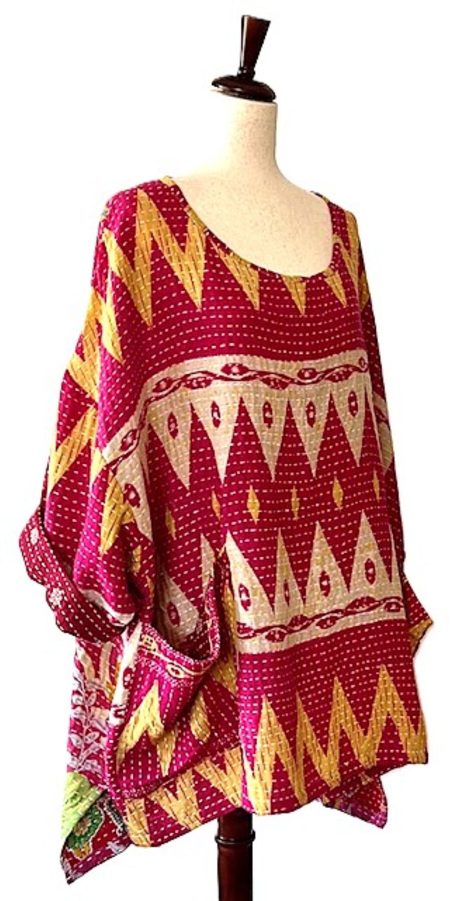 Kantha Bae Dream Pullover, (Red Geometric)