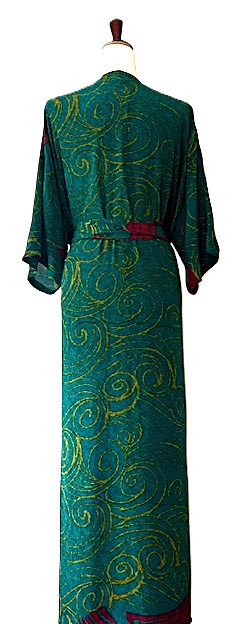 Kantha Bae New Alchemy Crepe Silk Kimono Offers Two Clever Styling Options.(Emerald)