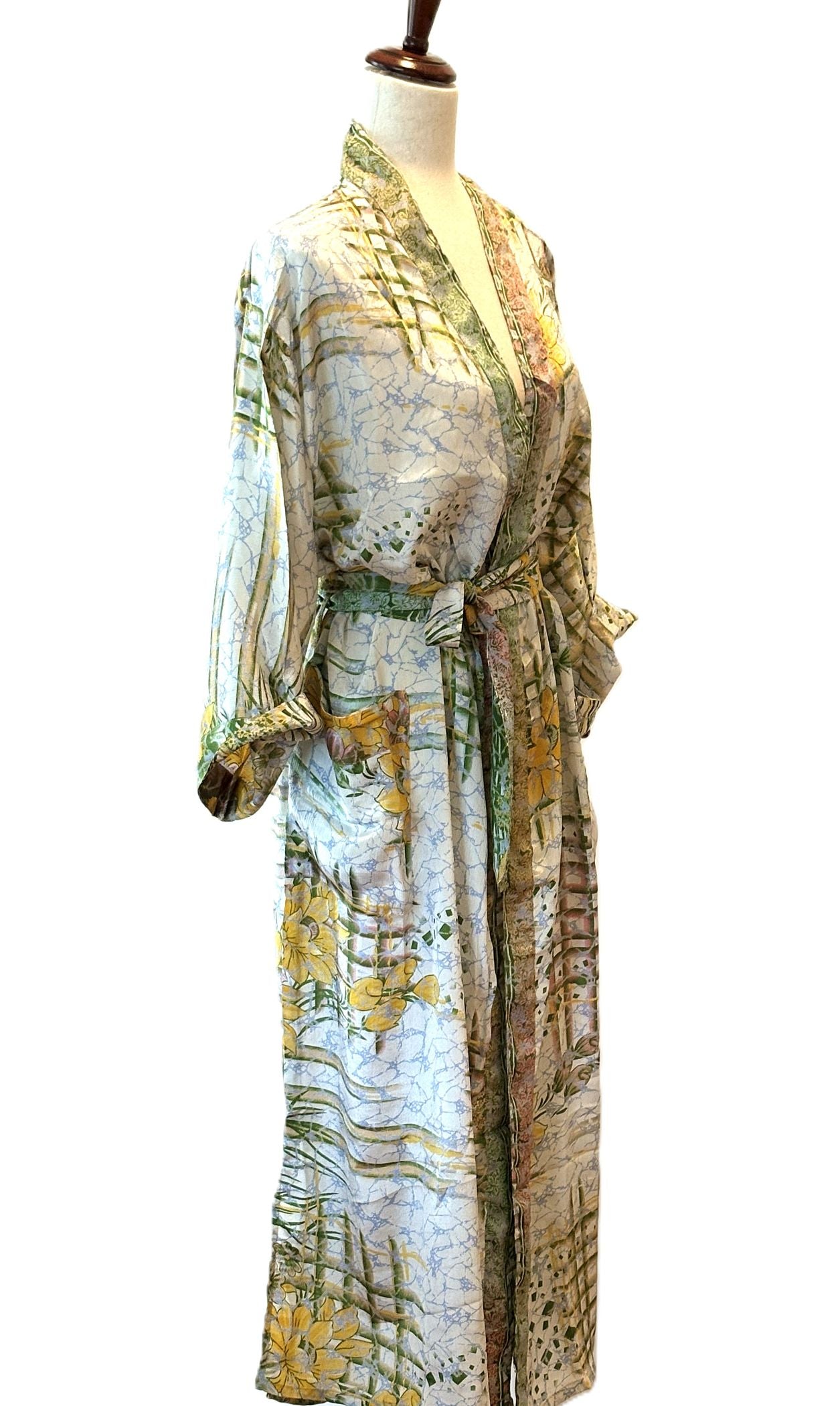 Luxurious and Complex Print Silk Kimono Duster (Silver)
