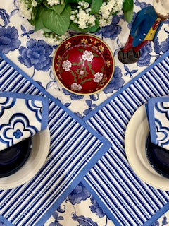 Table Linens, Geometric Placemats Fully Reversible. Green (Set of 4) Matching Napkins.