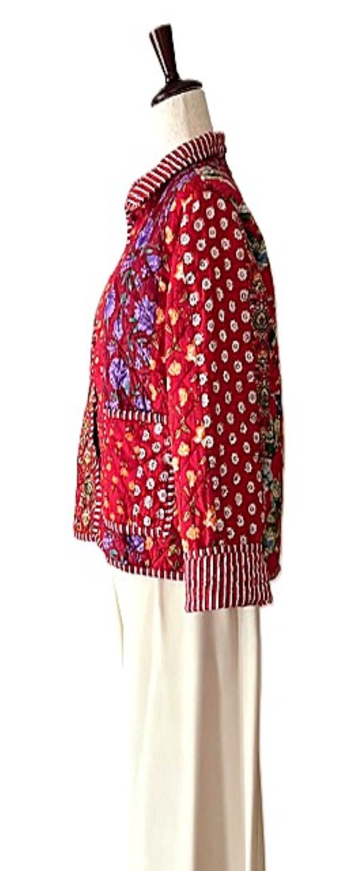 New Style: Collared Reversible Cotton Quilted Womens Jacket With Stripe Piping. (Red)