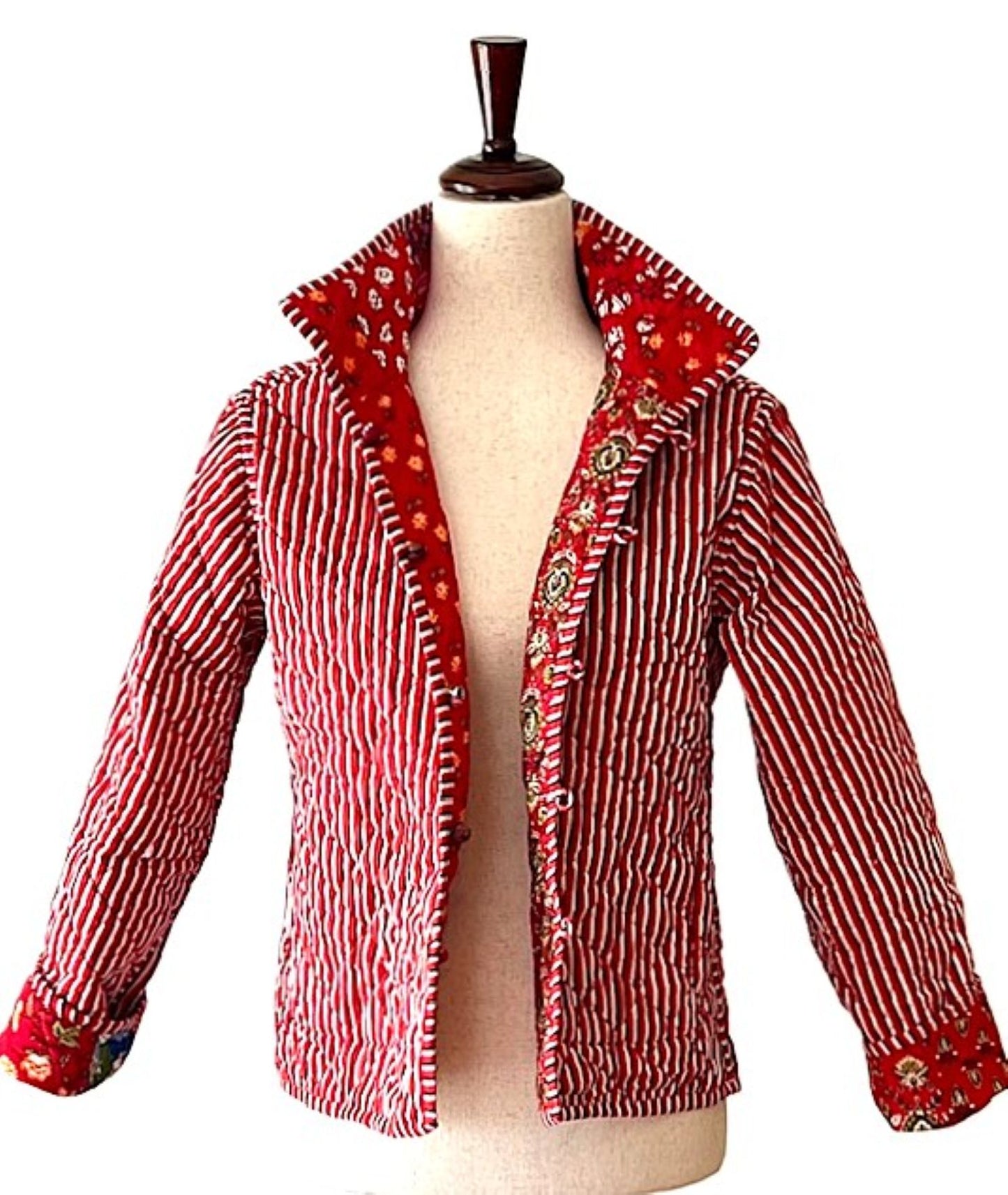 New Style: Collared Reversible Cotton Quilted Womens Jacket With Stripe Piping. (Red)