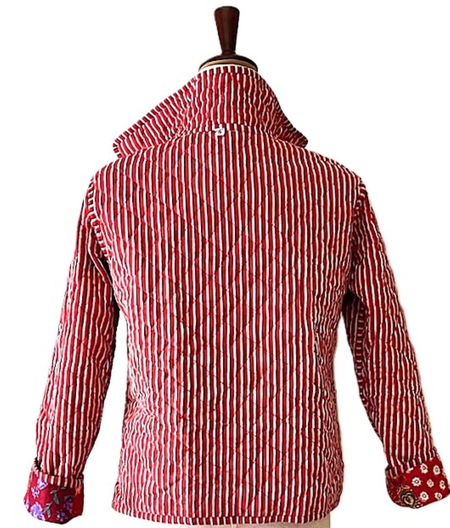 New Style: Collared Reversible Cotton Quilted Womens Jacket With Stripe Piping. (Red)