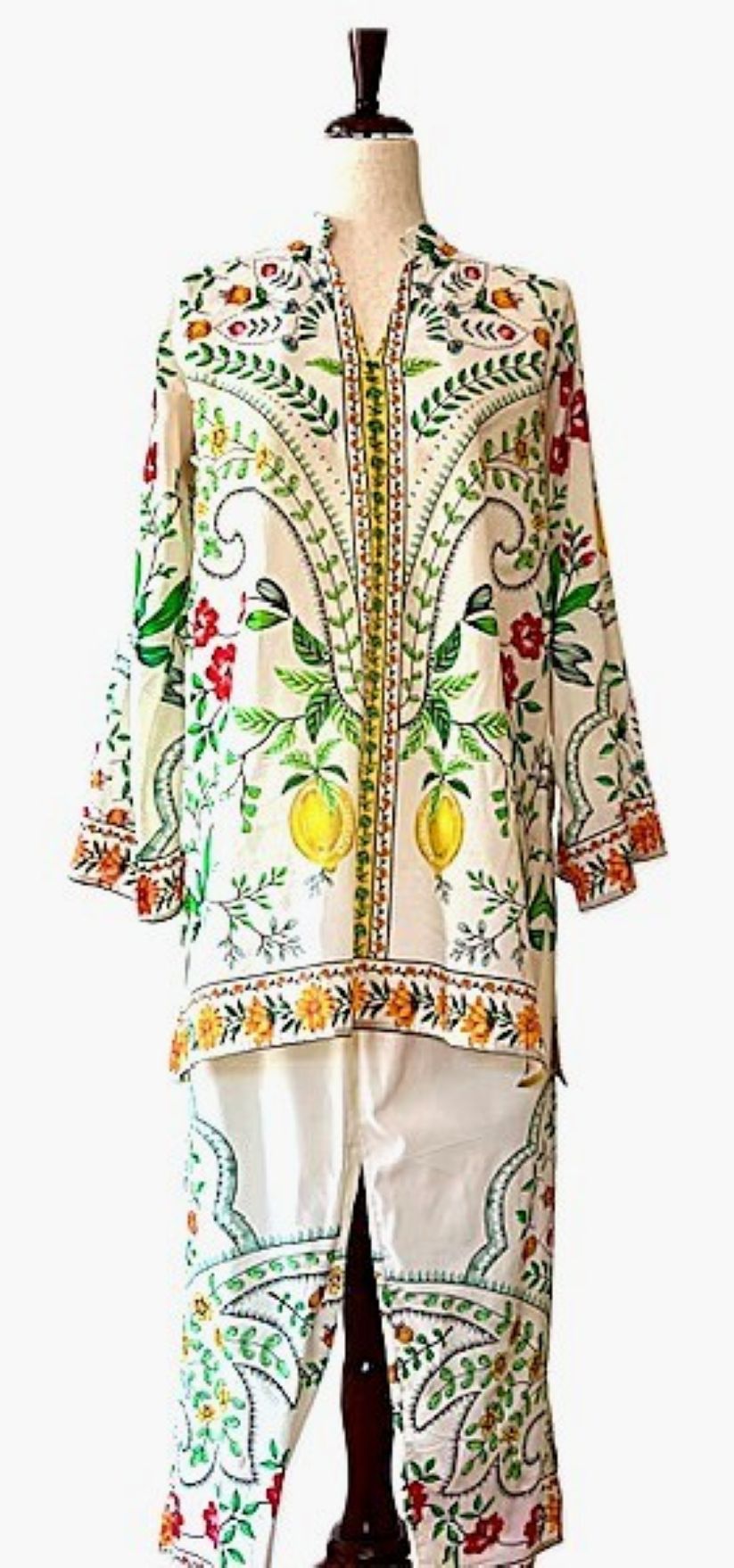Standout Tunic Pants Set With Engineered Border Detailing. (Floral)