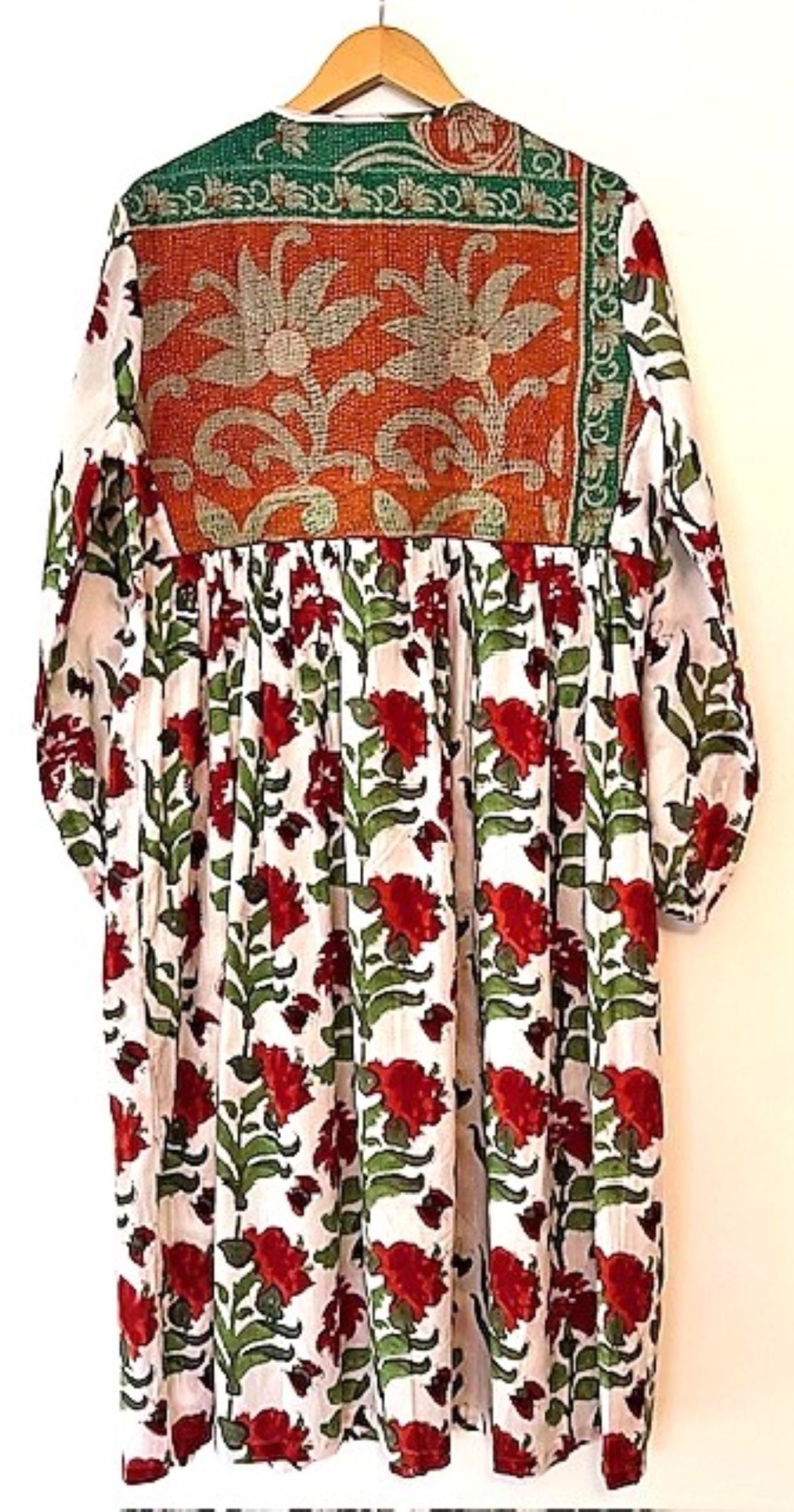 Embroidered Cotton Panel Dress Slims And Highlights The Figure (Emerald Rose)
