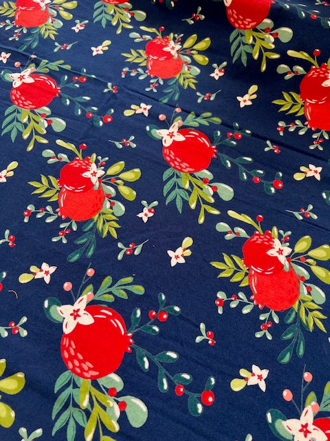 Charming Winter Berry Tablecloth 60X90