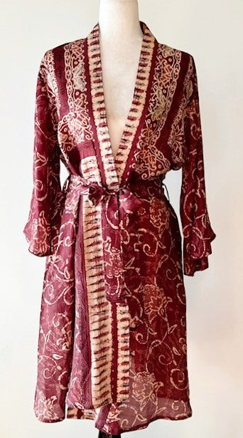 Exceptional Print In Our Cape Sleeve Silk Kimono Duster Dress