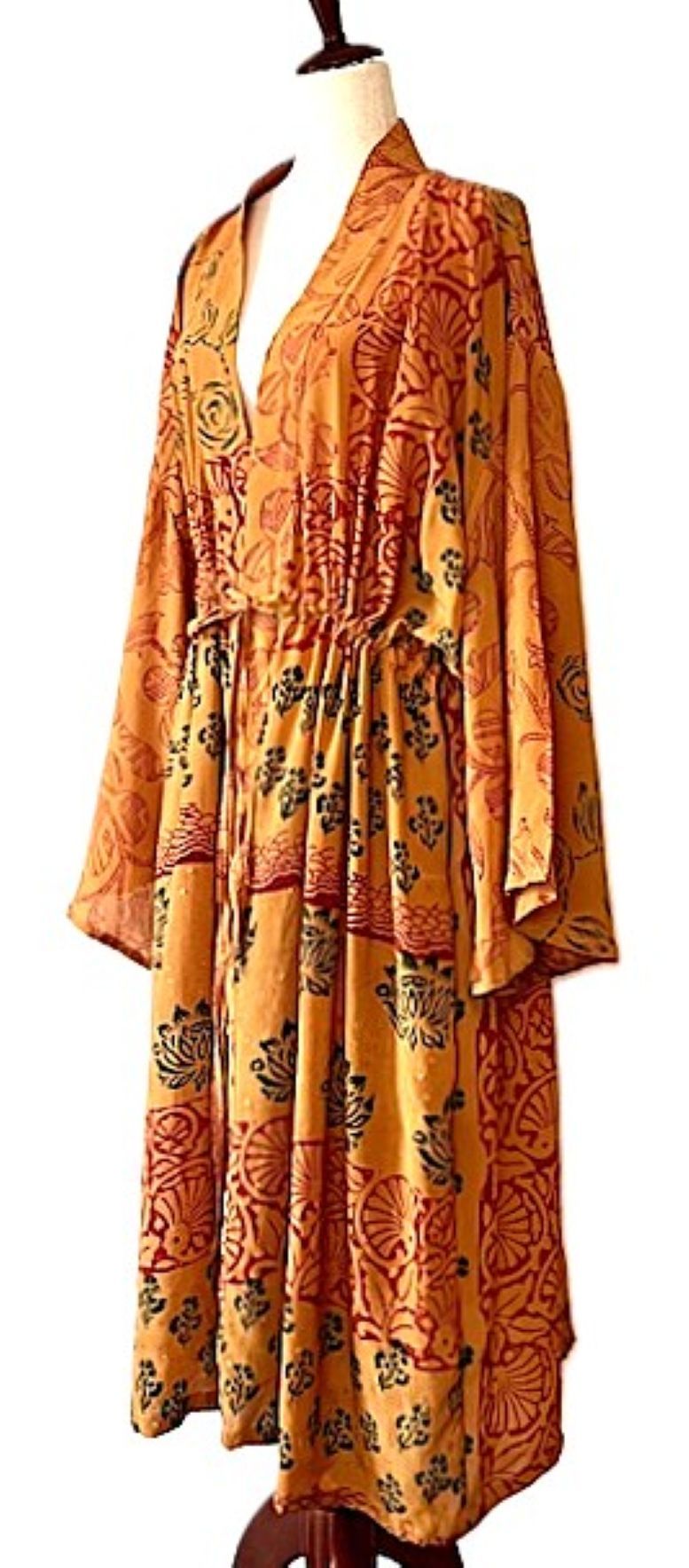 Kantha Bae Silk Dreamweaver Kimono Is A Statement Piece. (Orange)