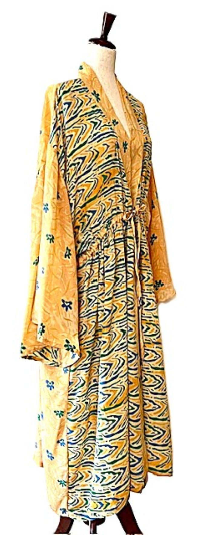 Kantha Bae Silk Dreamweaver Kimono Is A Statement Piece. (Abstract Print)