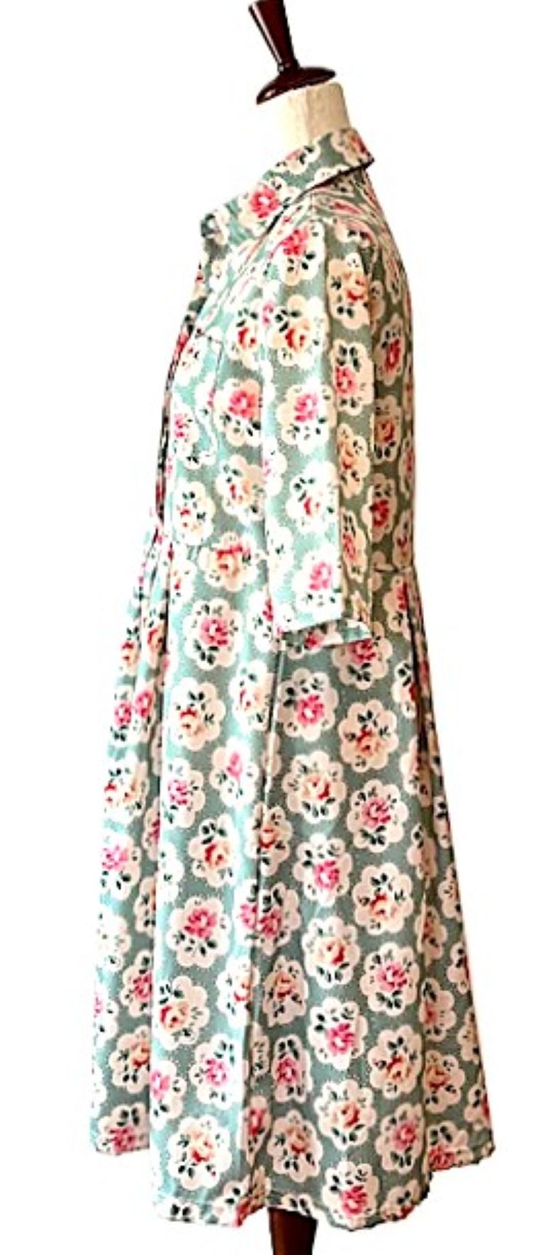 Classic Shirtdress Is An Easy Answer To The Daily Dilemna. (Mint Floral)