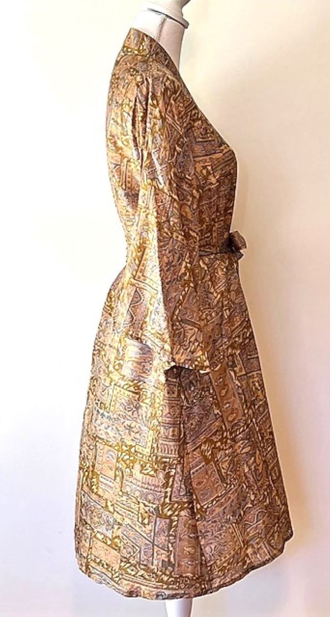Luxury Silk Kimono Duster Dress; Elegant Print (Gold)