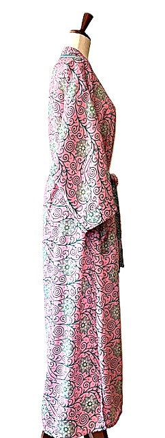 Luxurious Floral Print Silk Kimono Duster. (Pink)