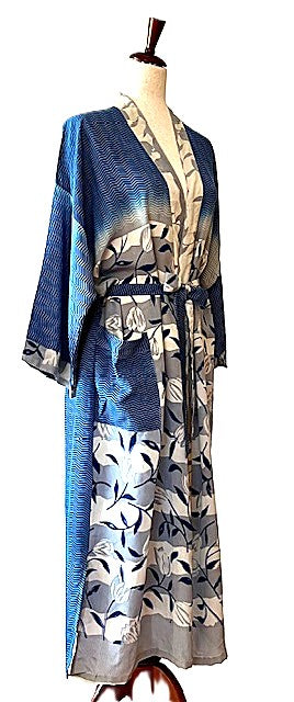Dramatic Abstract Silk Kimono Duster. (Navy)