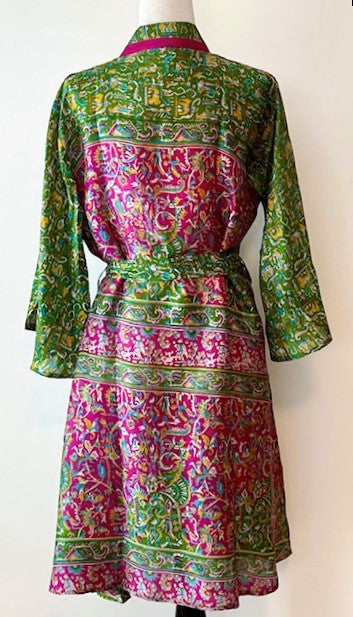 Exceptional Print In Our Cape Sleeve Silk Kimono Duster Dress (Green)