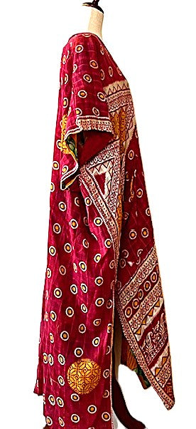 Kantha Bae Just This Muu, The Perfect Lounger For Home and Resort (Red)