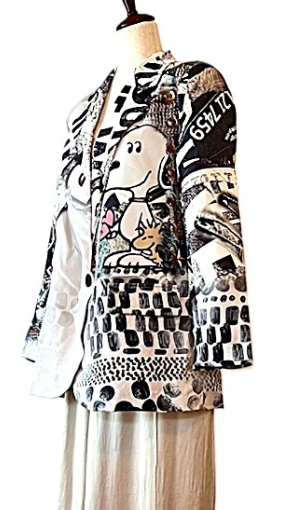 Contemporary One Size Italian "Snoopy" Printed Blazer . Best Seller