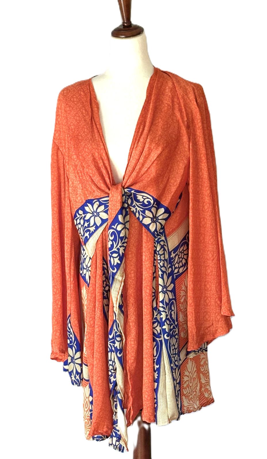 Kantha Bae Shortie Spellbound Kimono In Bold Crepe Sari Print. (Orange Navy)