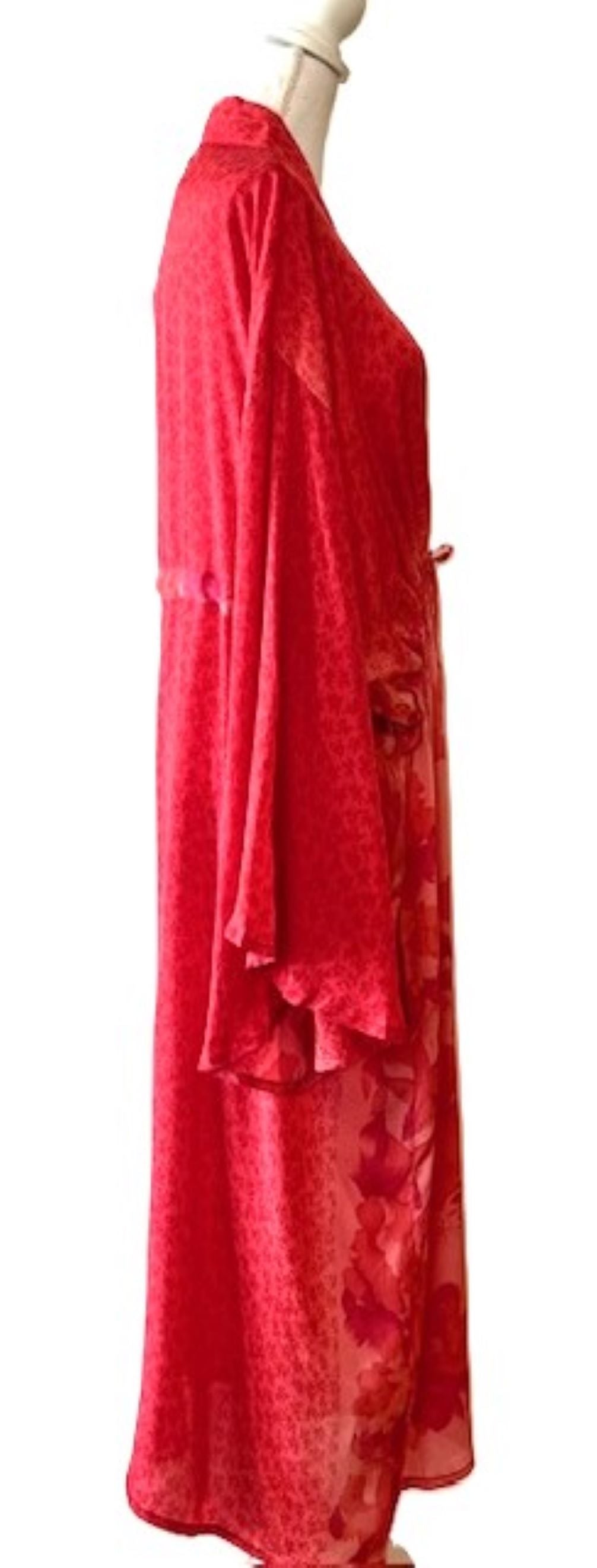 Kantha Bae Dreamweaver Silk Kimono Is A Statement Piece. (Pink)