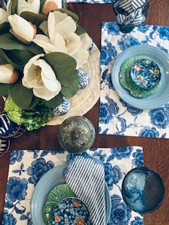 Blue and White Floral Placemat and Napkin Sets. 4 Per Set Beautiful (Megan)