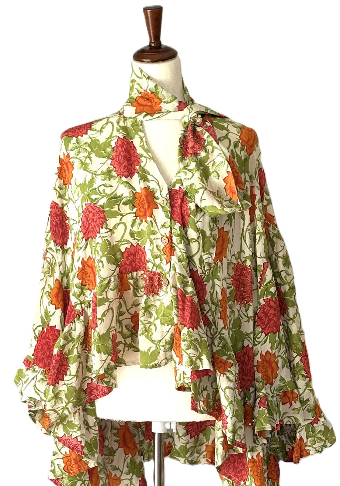 Kantha Bae Crepe Sari Wid Rose Romantic Top (Rose Garden)