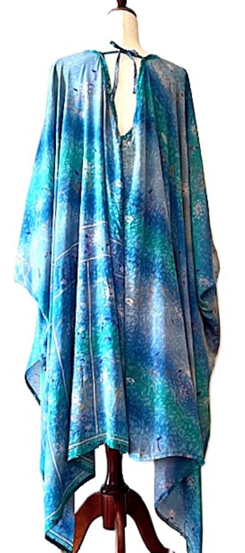 Kantha Bae New Orchid Silk Kimono With Tie. Chic. (Turqouise)