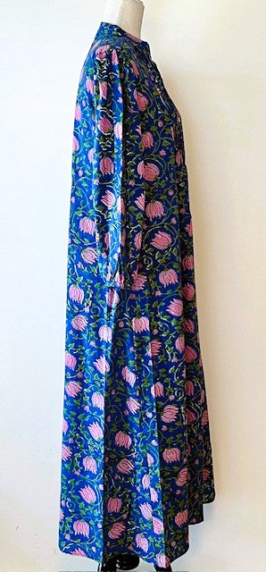 Floral Block Print Cotton Dress Looks Lush (Navy)
