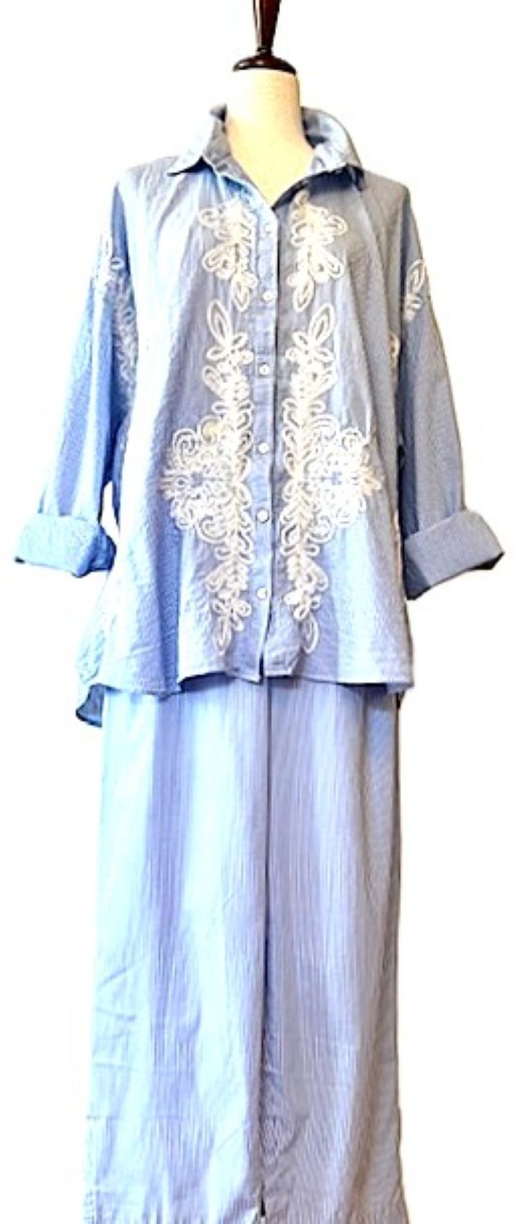 Embroidered Striped Pantsuit Is Cool and Comfortable. (Sky Blue)