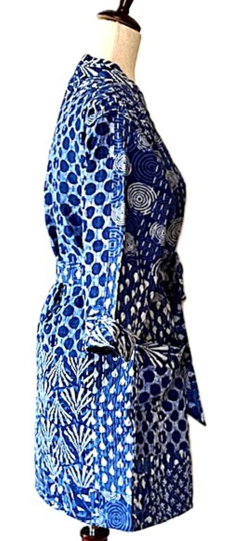 Short Fresh Mixed Print Cotton Kimono. Best Seller.(Navy White)