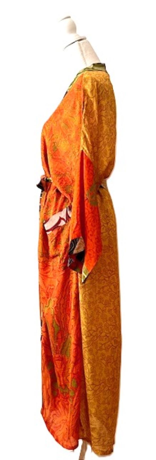 Top of the Line Silk Kimono Duster, Dramatic Abstract Print. Vamp Appeal.