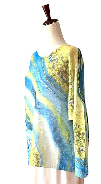 Italian Knit Sweater, Great Color and Light Weight. (Blue Wavy)