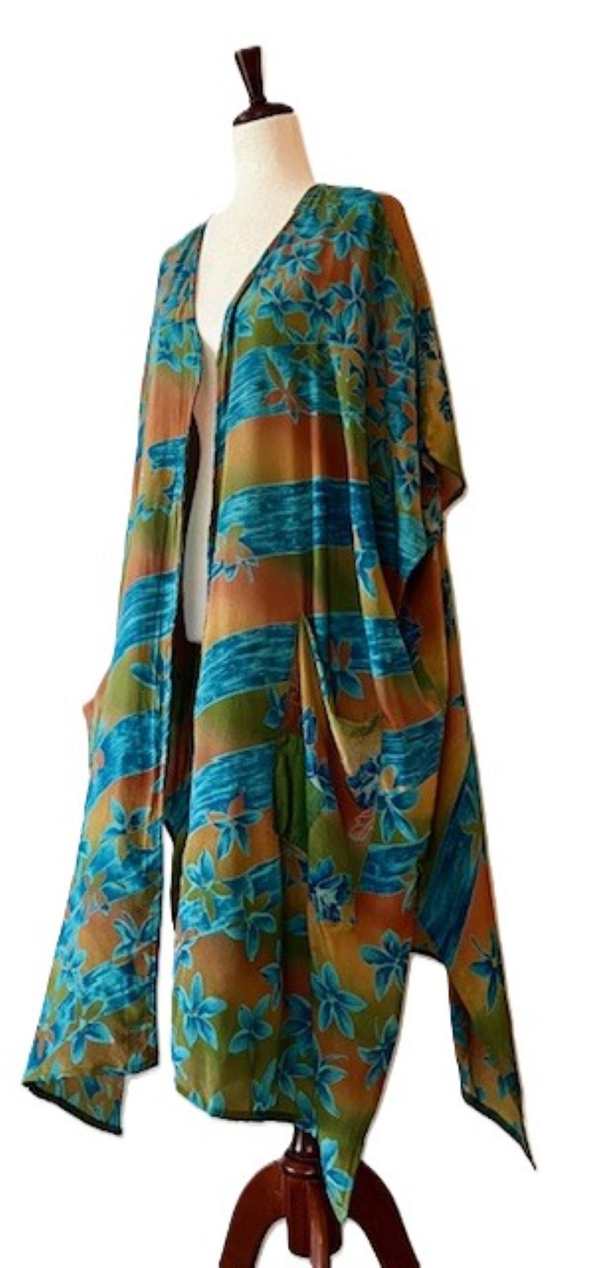 Kantha Bae Silk Solstice Kimono, The Perfect Overwear Layer (Desert)