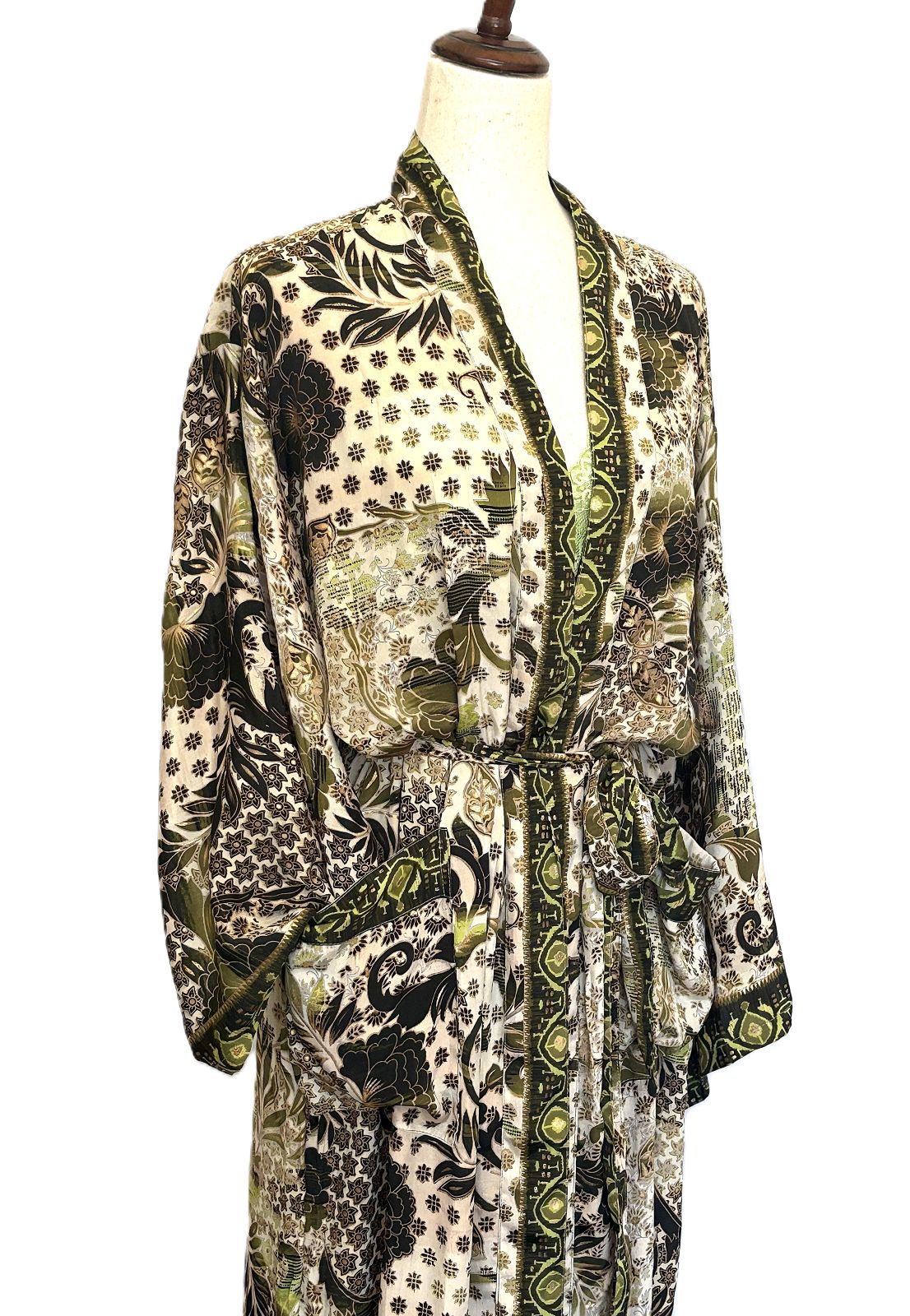 Signature Collection, Long Silk Kimono Duster. Dramatic Print. (Green)