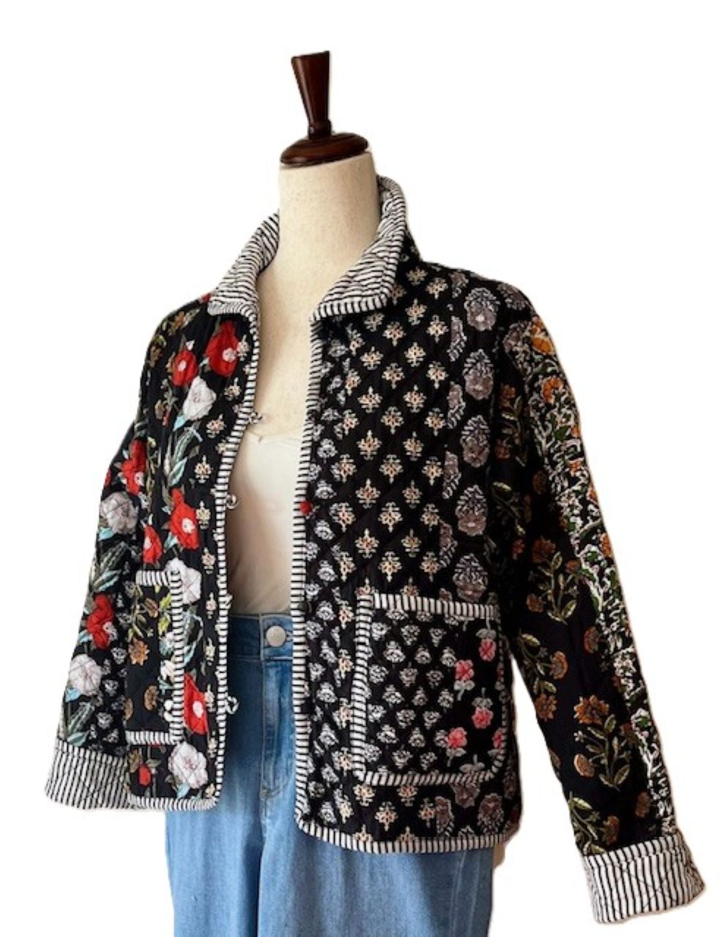 Luxe Cotton Quilted Womens Jacket With Stripe Piping Looks Rich (Black Floral)