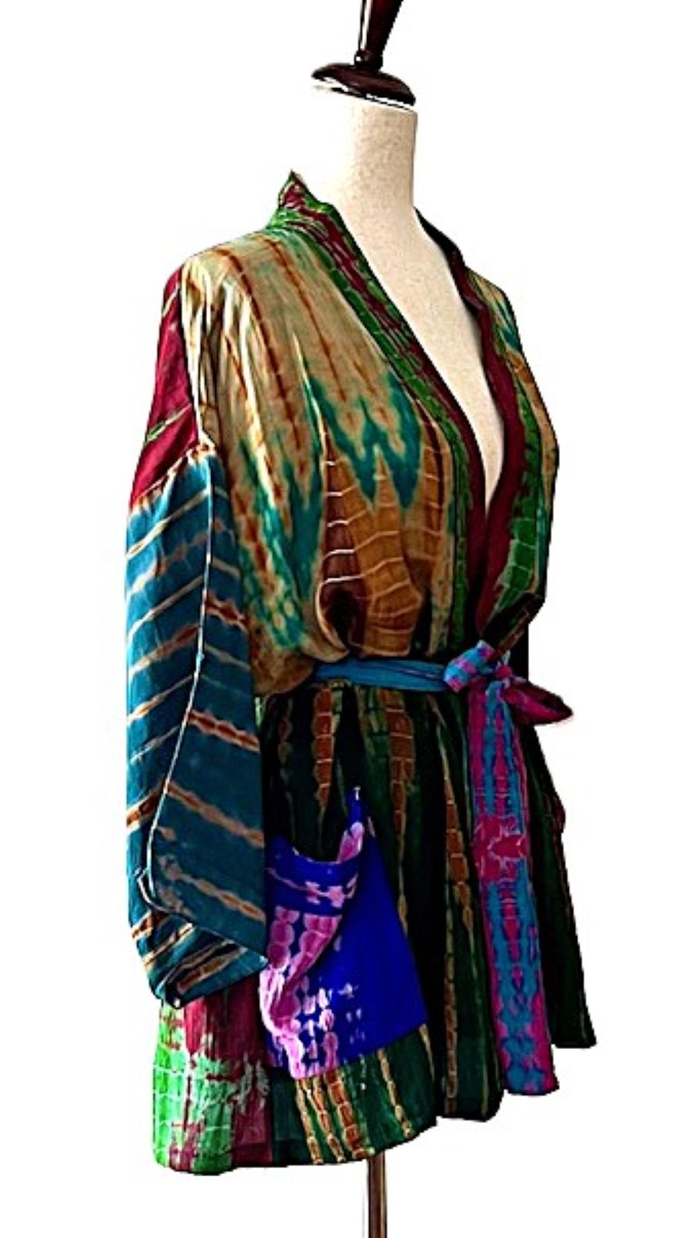Jacket, Multi Colored Tied Dyed Short Silk Kimono Fashionable. (Multicolor)