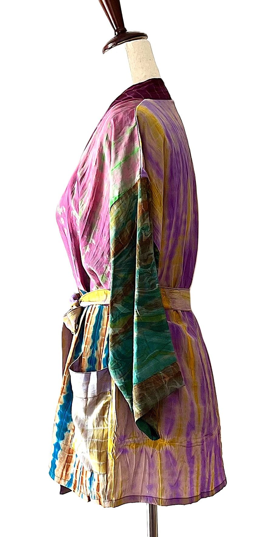 Jacket, Multi Colored Tied Dyed Short Silk Kimono Fashionable. (Multicolor)