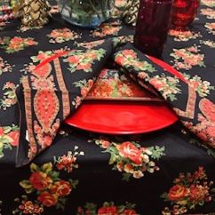 Signature April Cornell Estrella Print Luxury Dinner Napkins. Sold in Sets of 4
