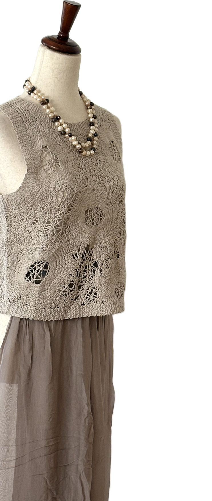 Tops: Floral Pattern Knitted Top Is On Trend