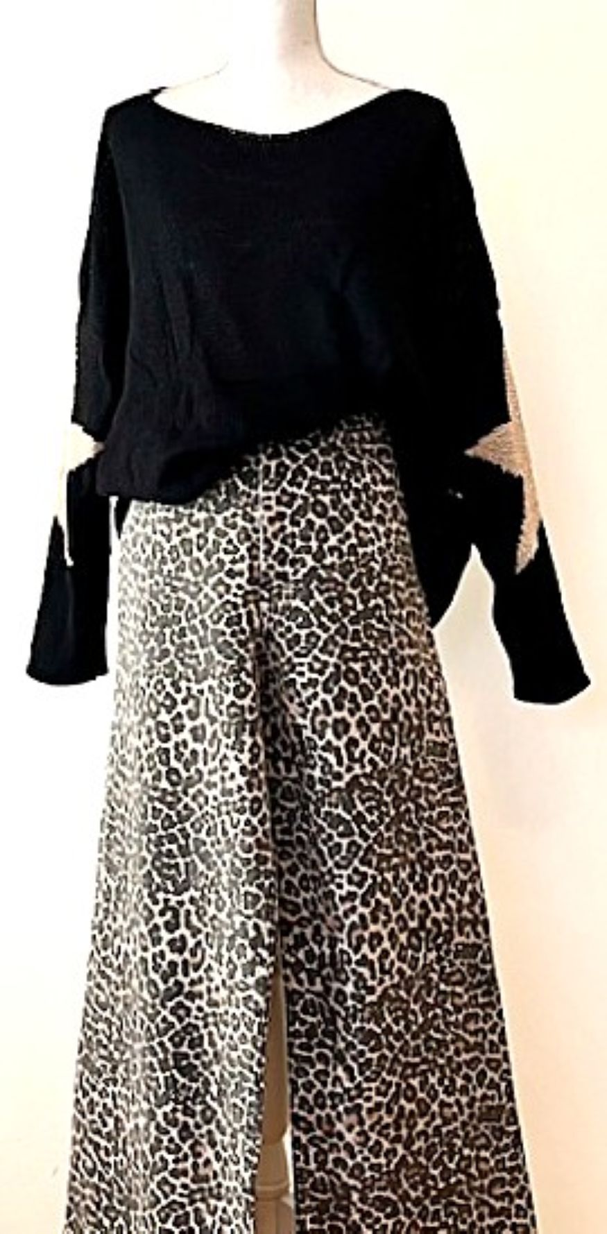 Pants. High Waisted Bold Leopard Print