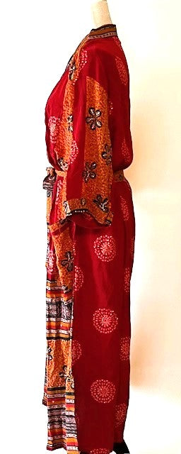 Crepe Silk Kimono Presents An Unique Engineered Border (Red)