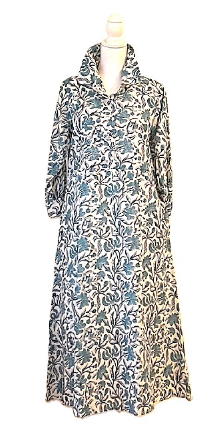 Smart and Timeless, The Shirtdress That Goes Anywhere. (Blue White Floral)
