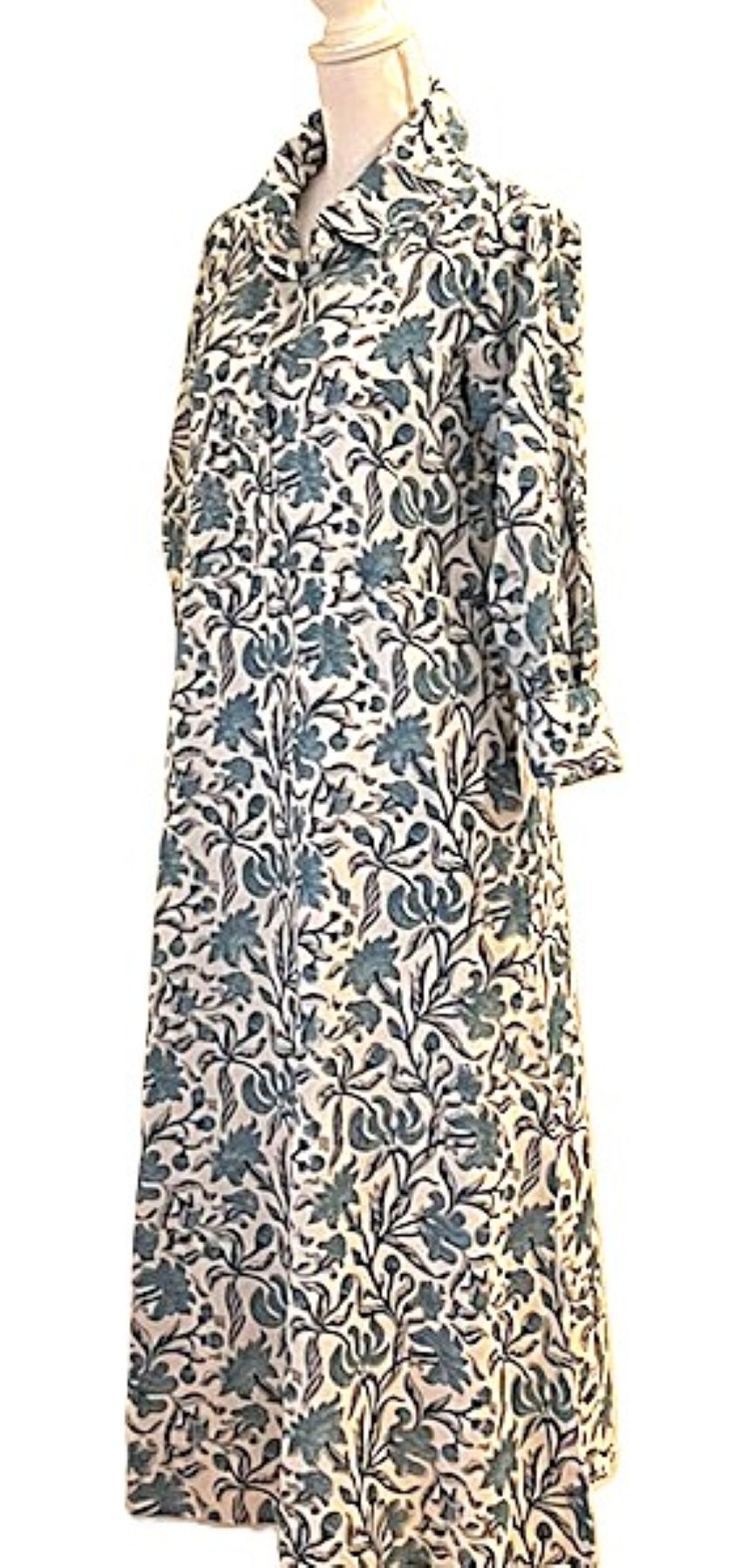 Smart and Timeless, The Shirtdress That Goes Anywhere. (Blue White Floral)