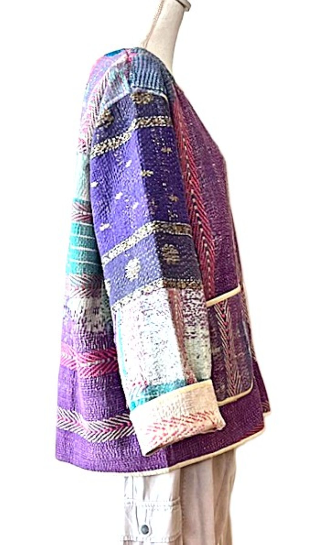 Jacket, Fully Reversible Short Quilted With Kantha Stitching. (Purple)