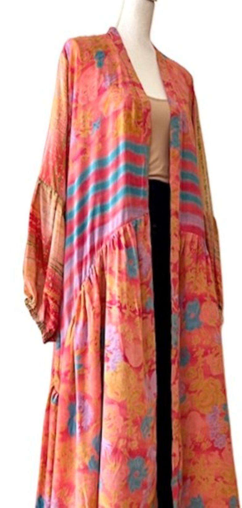 Kantha Bae Evermore Silk Kimono Is Luxurious and Romantic (Peach)