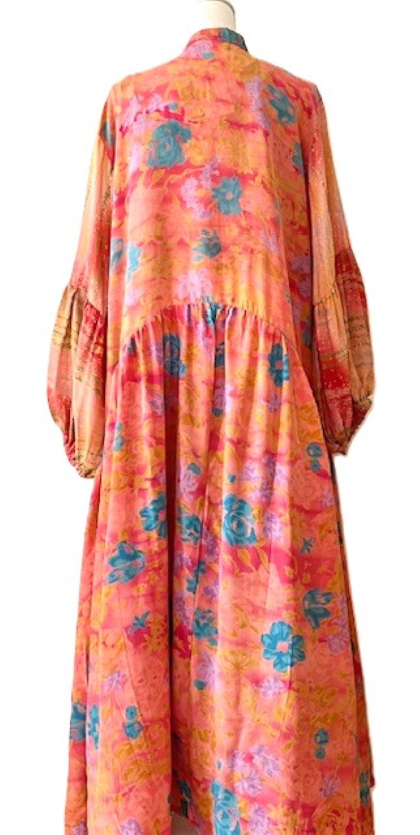 Kantha Bae Evermore Silk Kimono Is Luxurious and Romantic (Peach)