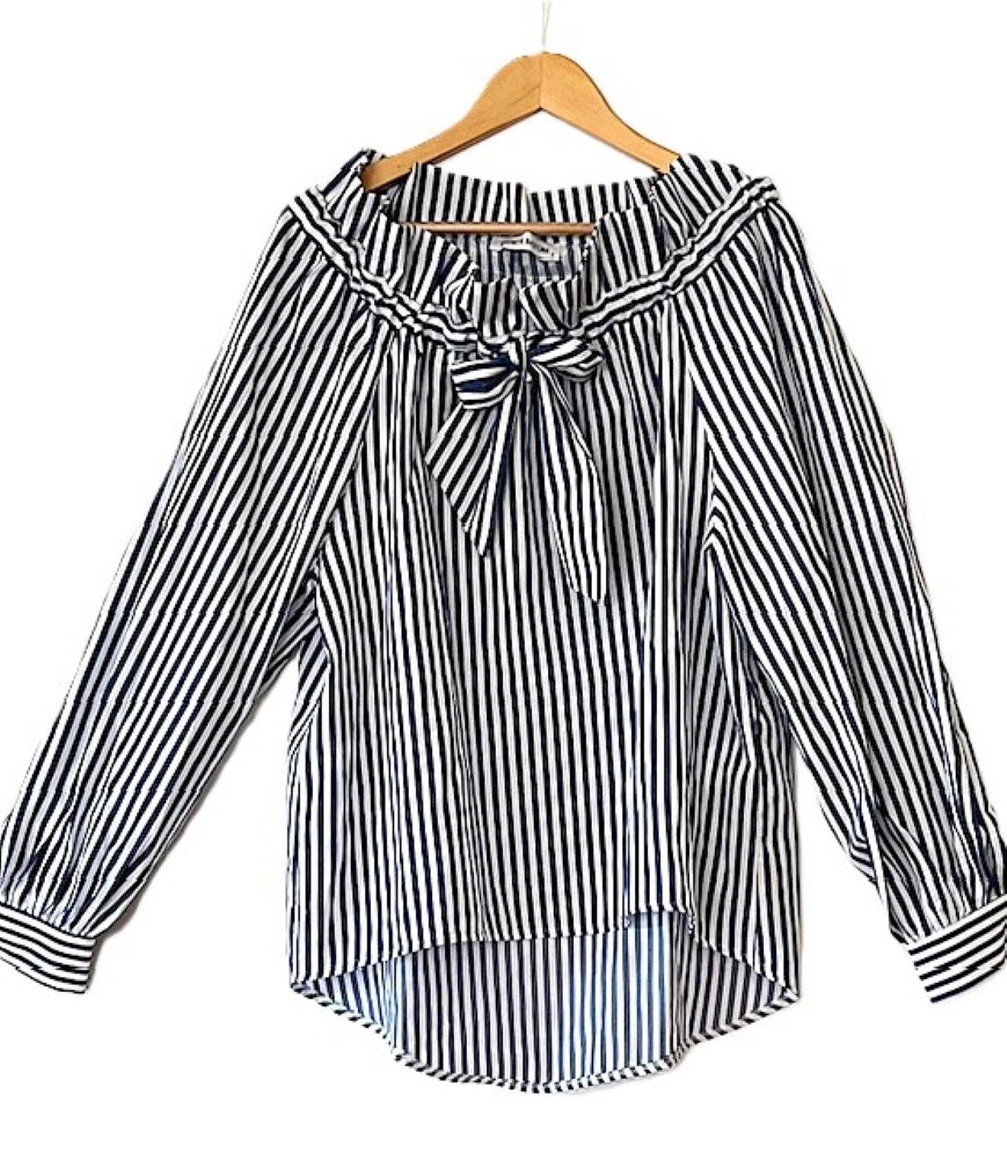 Collar Details Make This Shirt Stand Out. Available in 3 Colors.