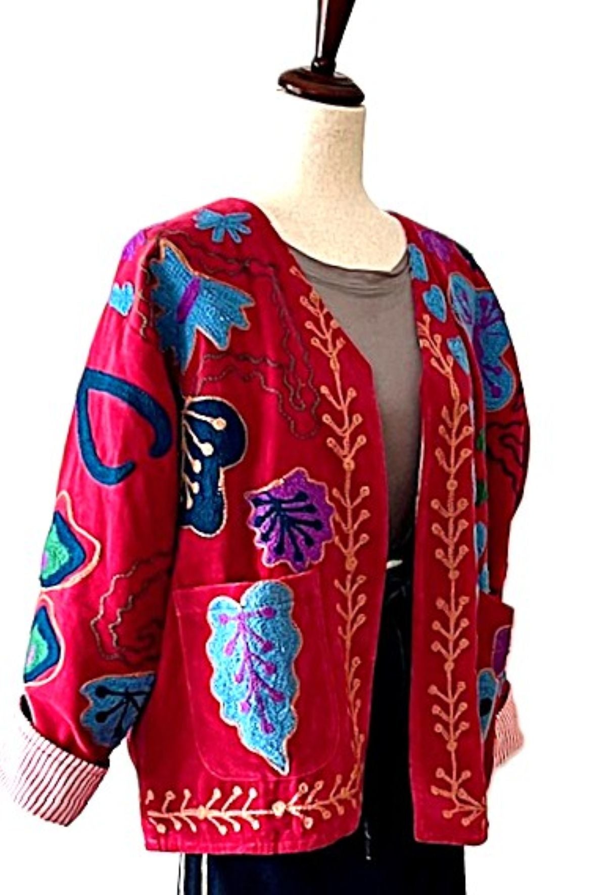 Jacket, Handmade Suzani Velvet Fully Reversible Jacket: Embroidered Folk Art Coat(Red)