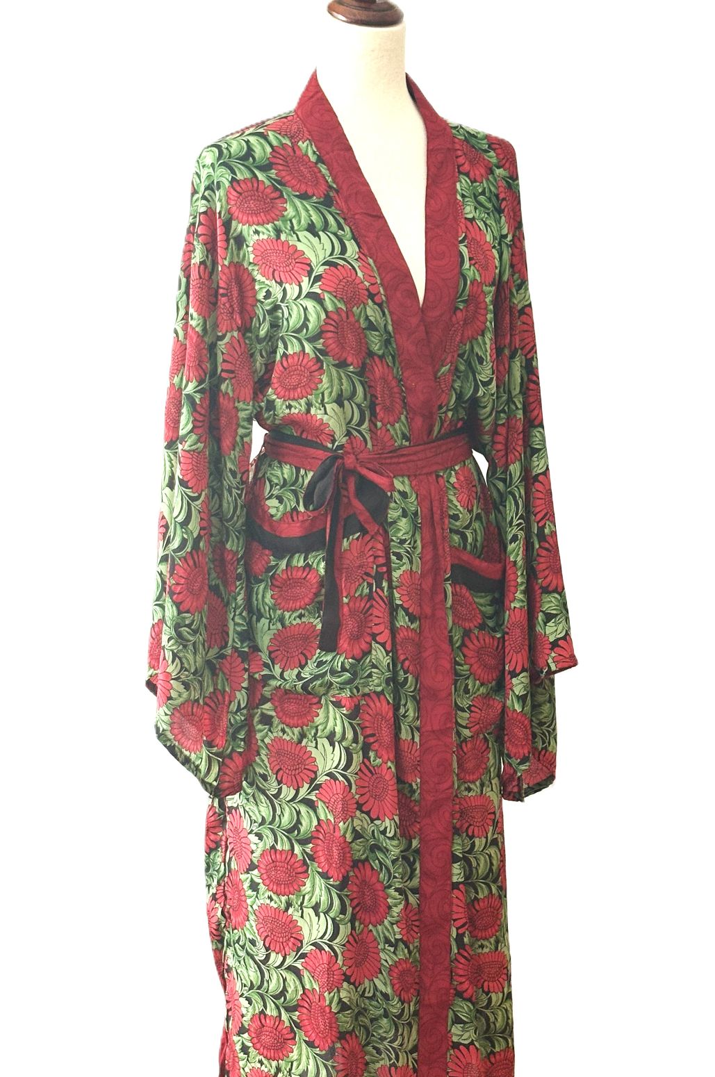 Luxurious and Glamorous Silk Kimono Duster. Scene Stealer.(Red Floral)