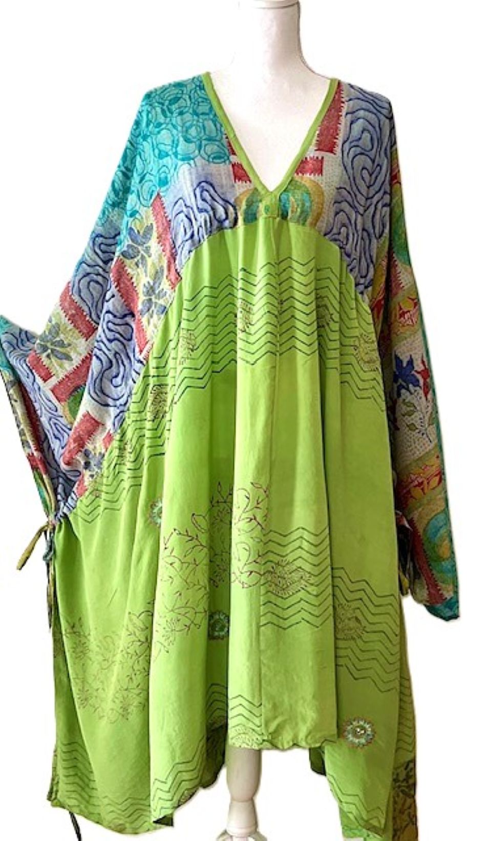 Kantha Bae Eclipse Mixed Silk Print Dress. (Green)