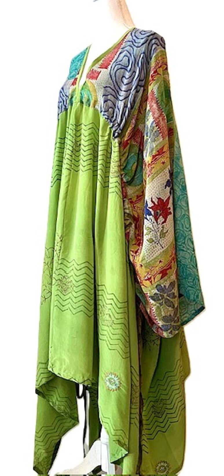 Kantha Bae Eclipse Mixed Silk Print Dress. (Green)